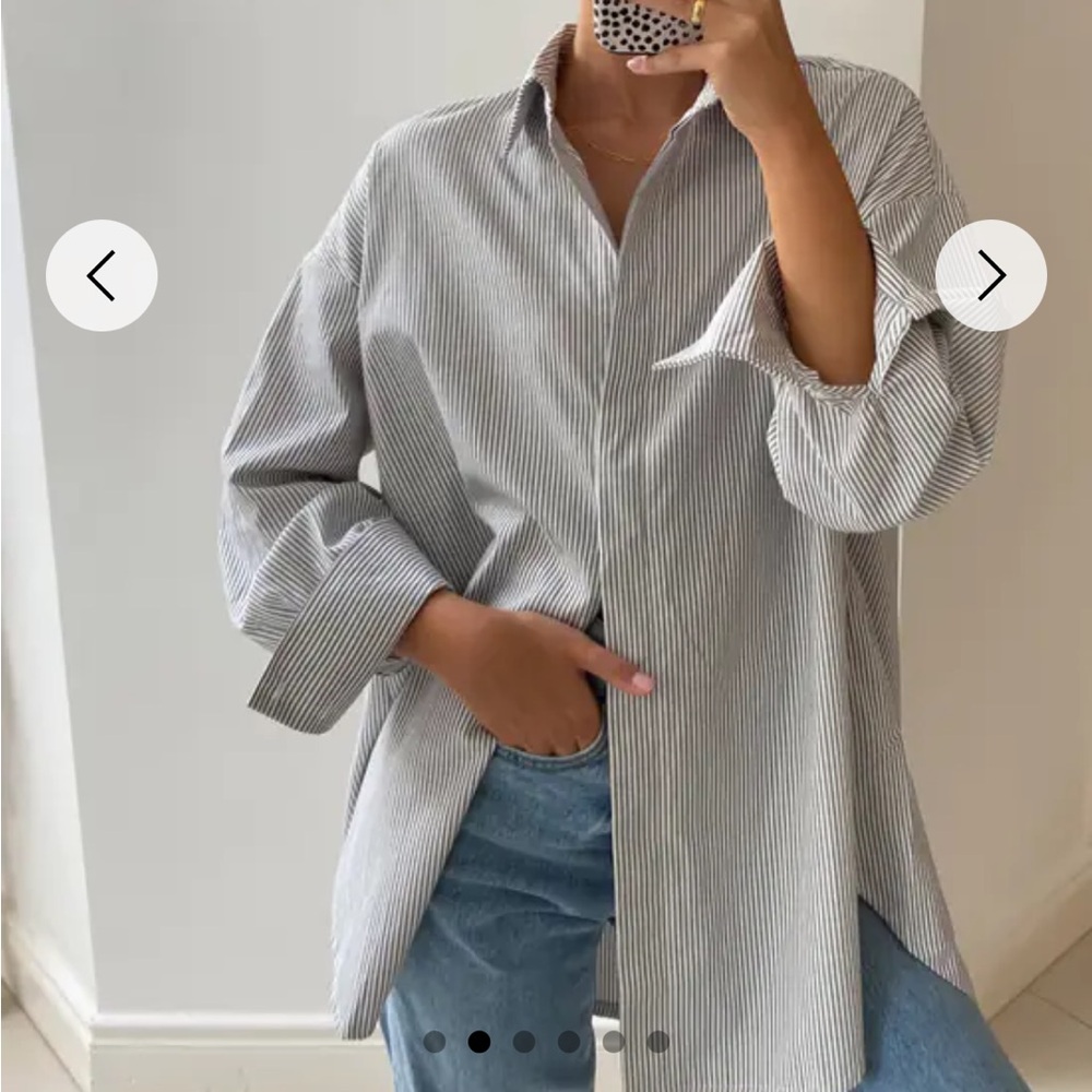 Charli - Tila Boyfriend Shirt - Grey Stripe 
S/M